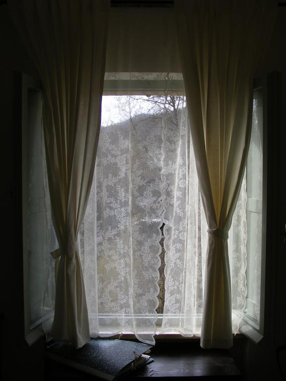 Bed & Breakfast La Gaggiaspina Nocera Umbra Room photo